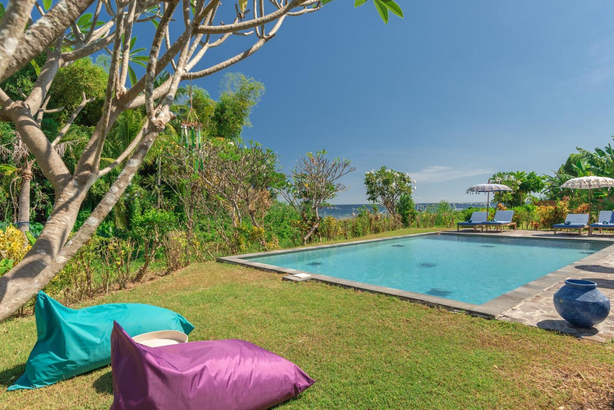 Absolute Beach Front Villa Umeanyar Exterior foto
