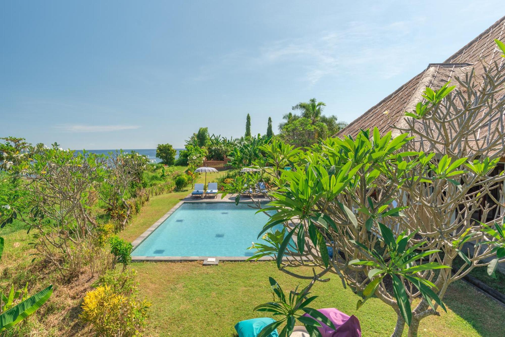 Absolute Beach Front Villa Umeanyar Exterior foto