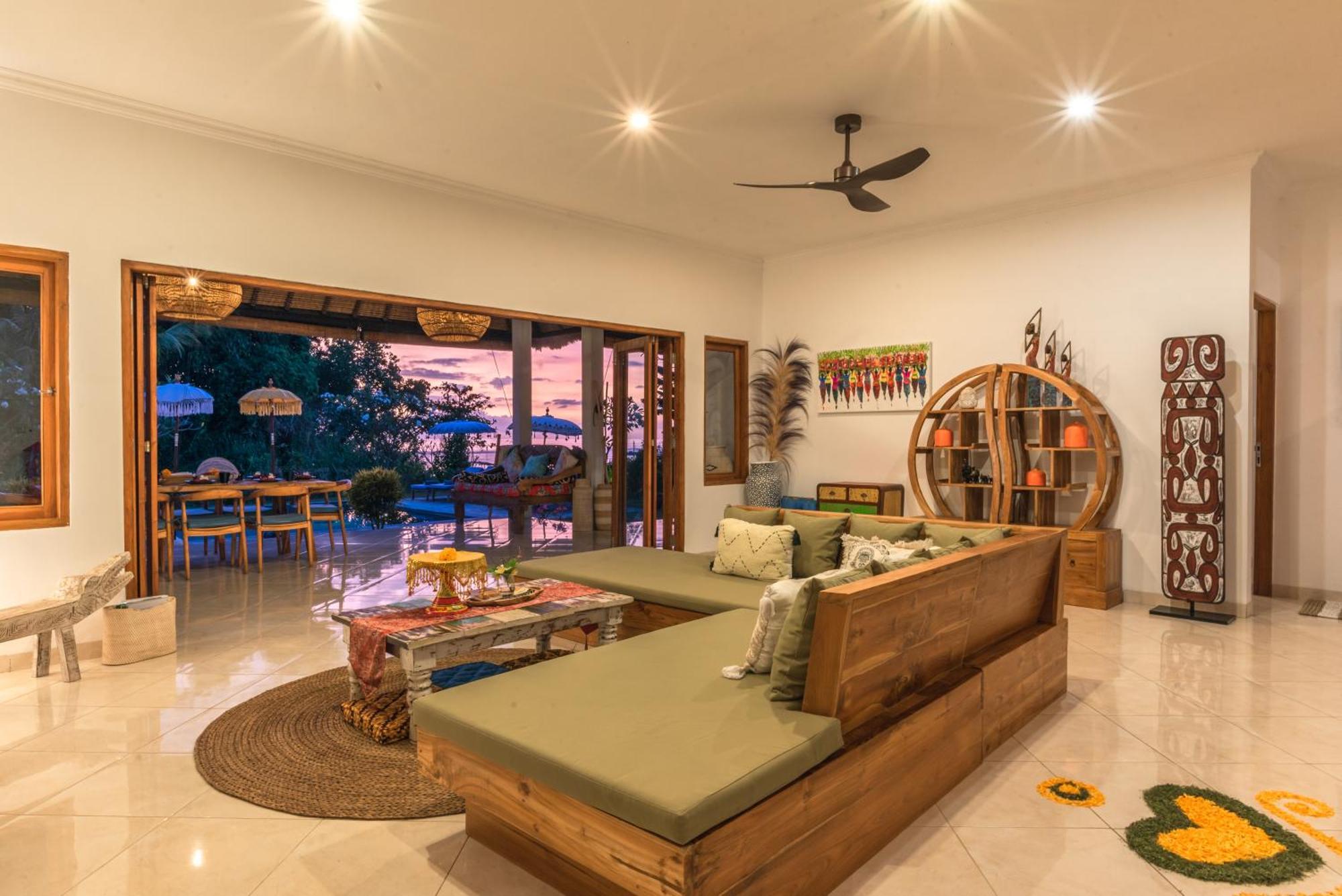 Absolute Beach Front Villa Umeanyar Exterior foto