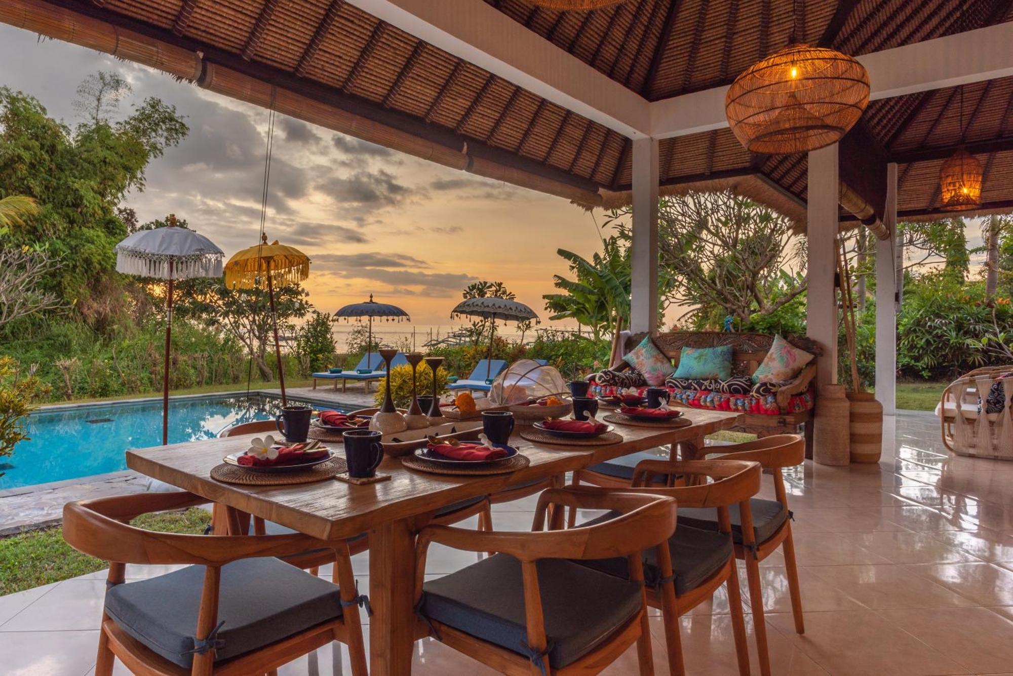 Absolute Beach Front Villa Umeanyar Exterior foto