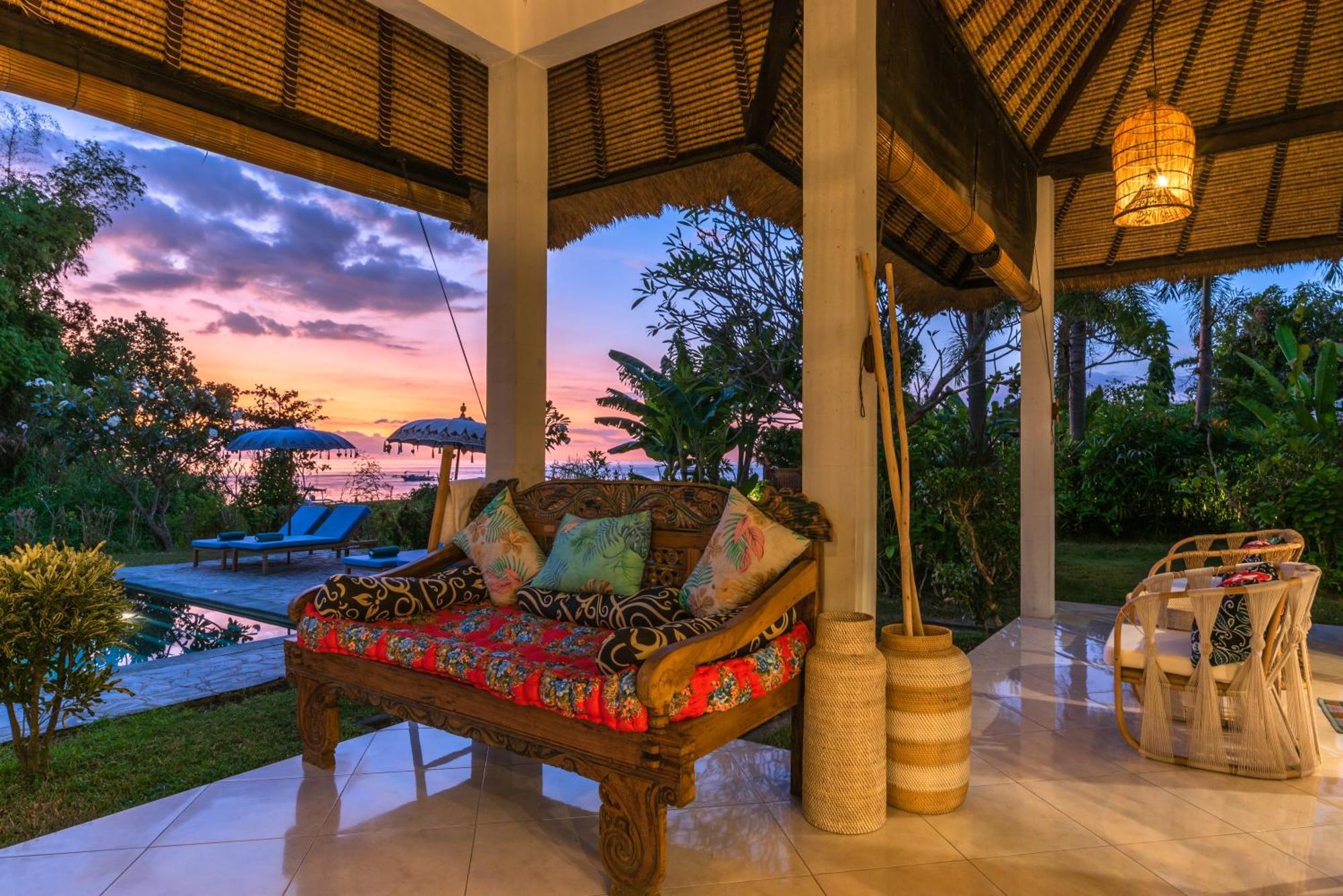 Absolute Beach Front Villa Umeanyar Exterior foto