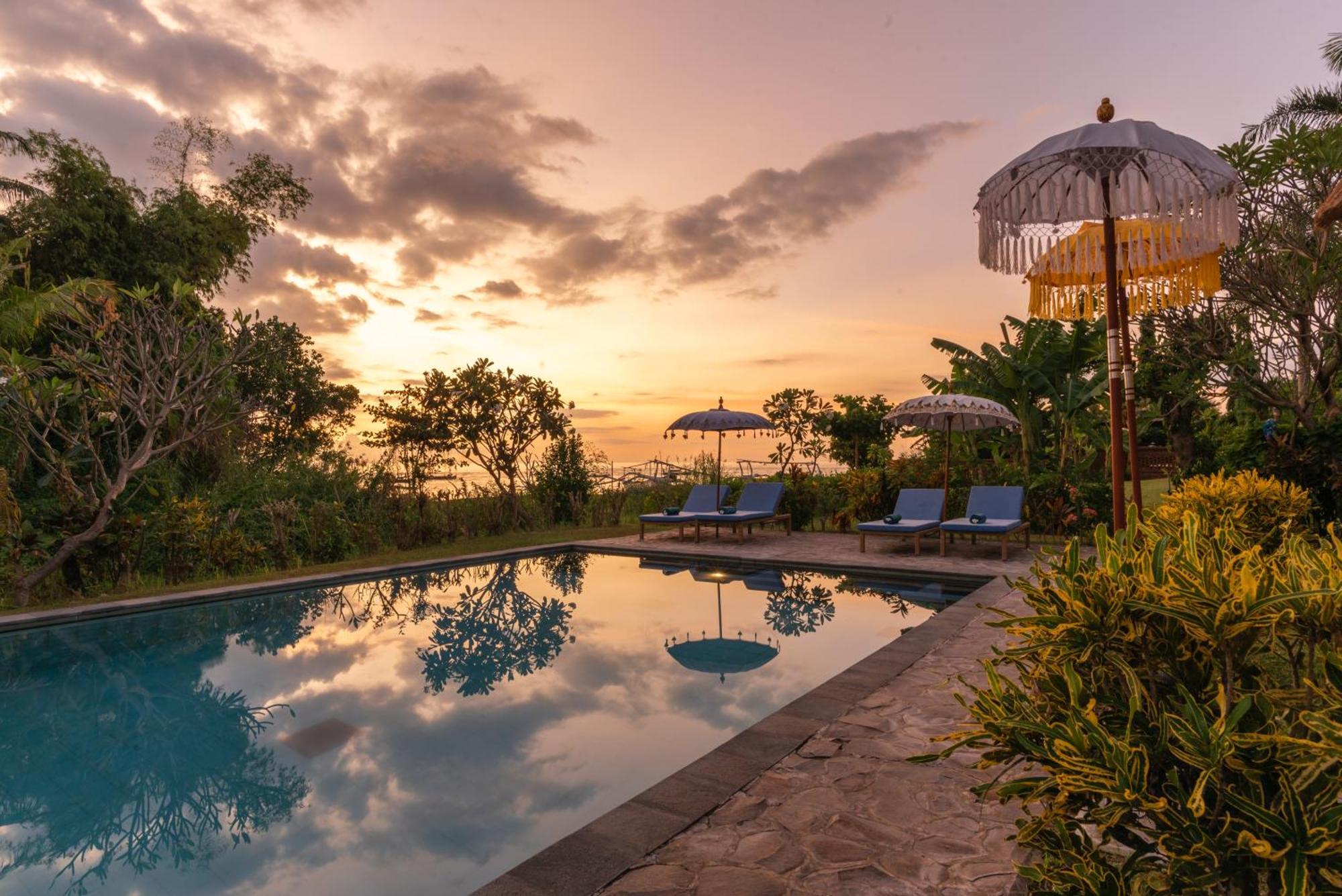 Absolute Beach Front Villa Umeanyar Exterior foto
